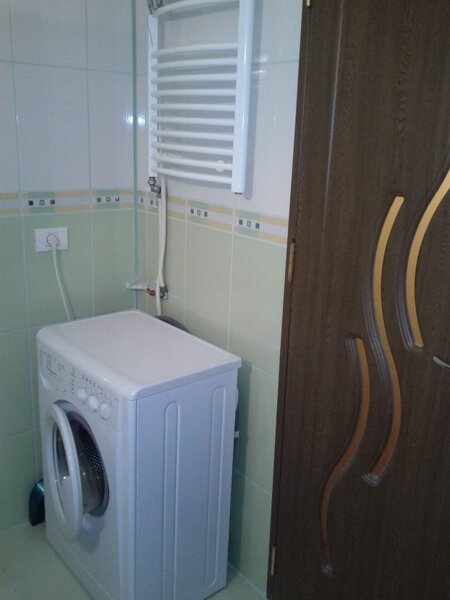 Muncii Basarabia, Tina Petre 2 camere etaj 4