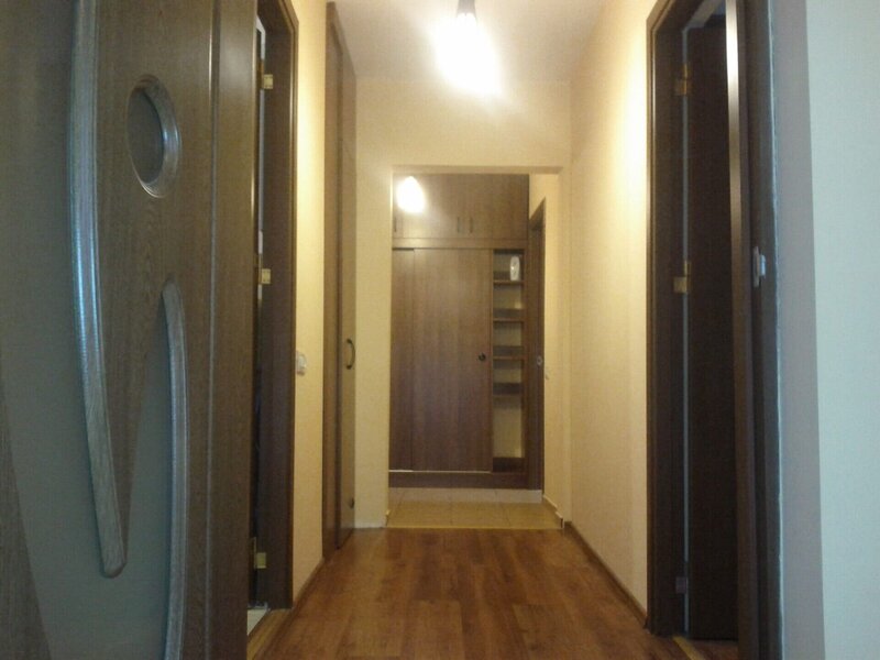 Muncii Basarabia, Tina Petre 2 camere etaj 4