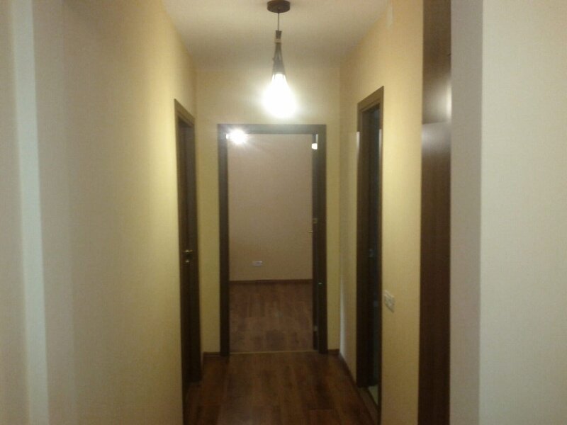 Muncii Basarabia, Tina Petre 2 camere etaj 4