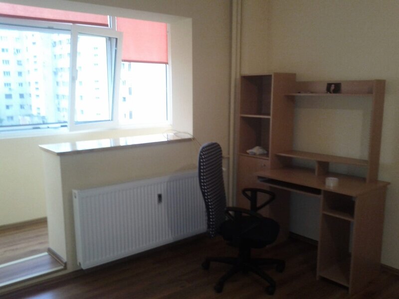 Muncii Basarabia, Tina Petre 2 camere etaj 4